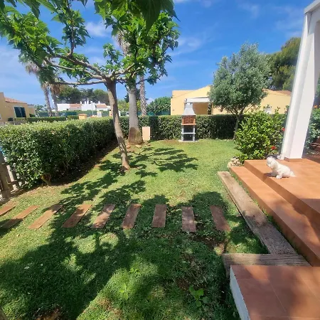Apartamento Fantastico Apartamento Con Jardin Privado Y Piscina Para 4 Personas En Cap D'artrutx En Ciutadella De Menorca