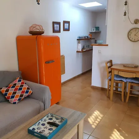 Fantastico Apartamento Con Jardin Privado Y Piscina Para 4 Personas En Cap D'artrutx En Ciutadella De Menorca Apartman