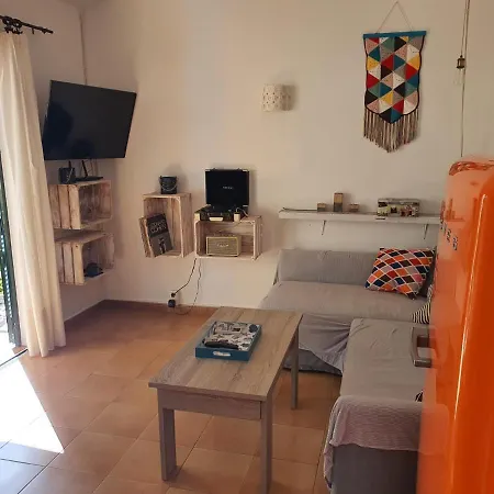 Fantastico Apartamento Con Jardin Privado Y Piscina Para 4 Personas En Cap D'artrutx En Ciutadella De Menorca